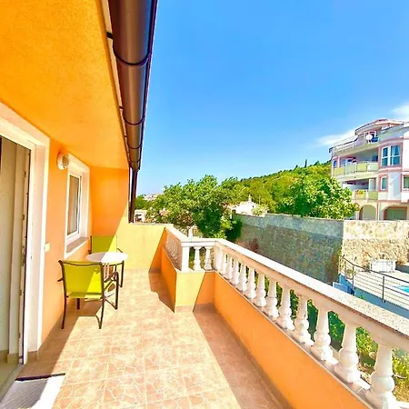 Apartments Martic Janja Dramalj Exterior photo