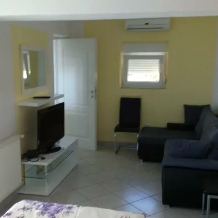Apartments Martic Janja Dramalj Exterior photo