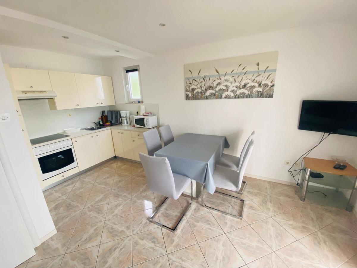 Martic Janja Apartment Dramalj